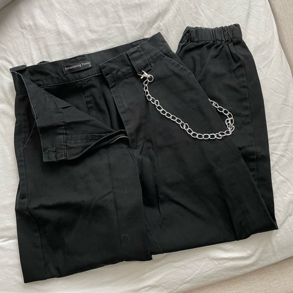 Cargo Pants with Chain Accessory
